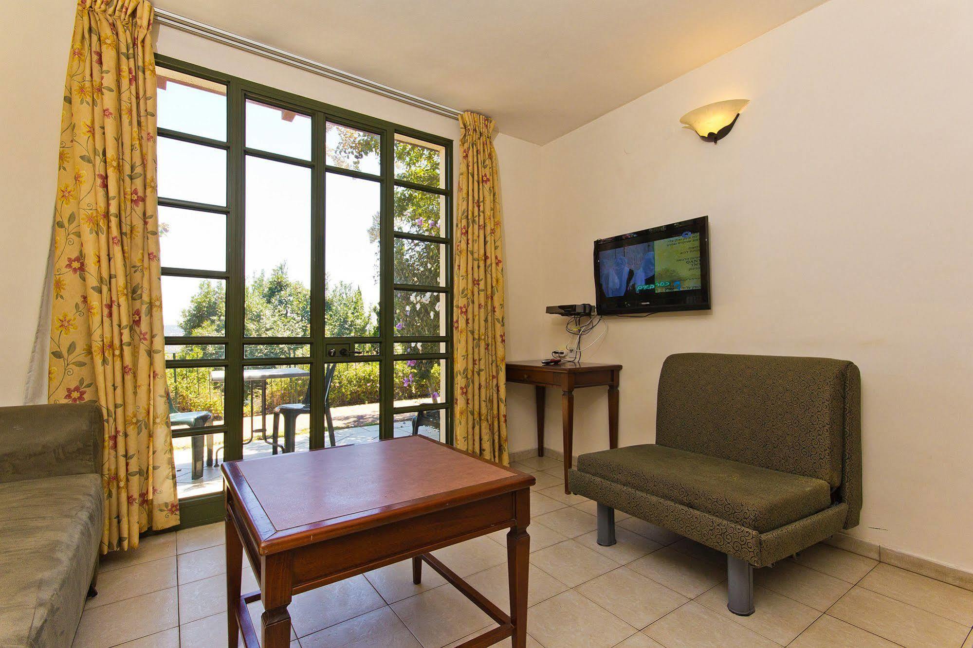 Shoresh Green Hills Family Suites Hotel Luaran gambar