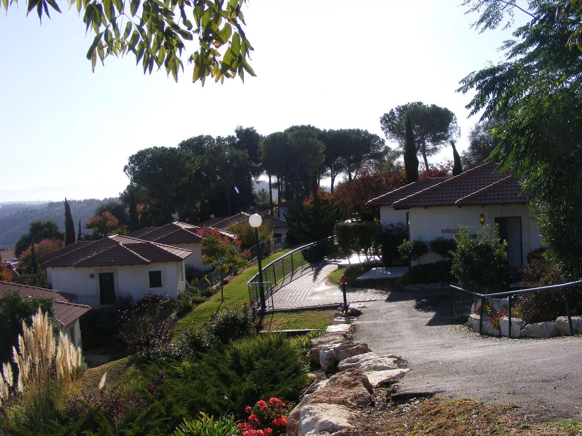 Shoresh Green Hills Family Suites Hotel Luaran gambar
